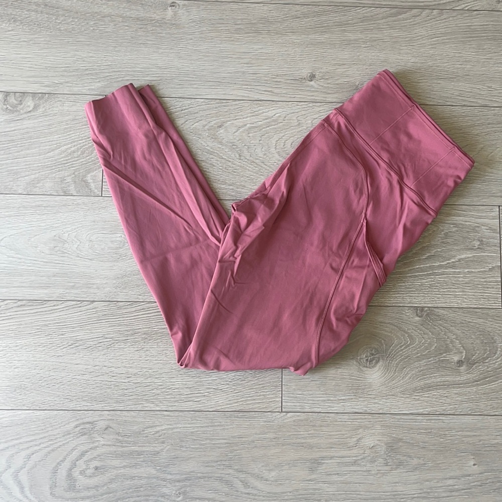 Lululemon fast and frees